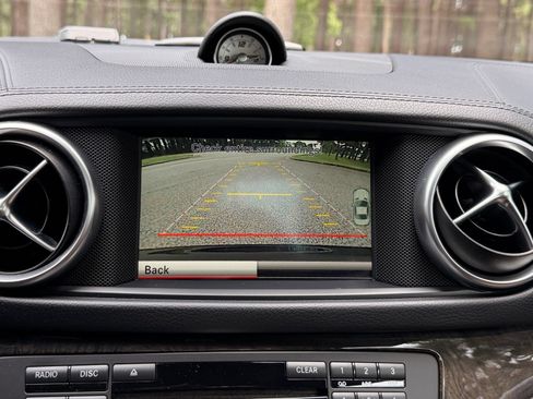 Used 2015 Mercedes-Benz SL 400 image 2
