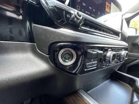Certified 2024 GMC Sierra 1500 Elevation w/ Preferred Package AWD/4WD image 16