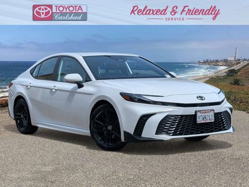 Used 2025 Toyota Camry SE w/ Multimedia Upgrade Package image 1