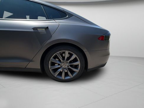 Used 2015 Tesla Model S 85D AWD/4WD image 35