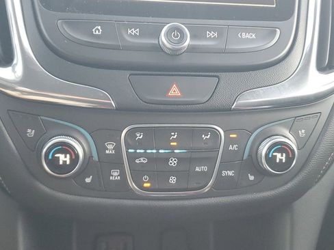 Used 2018 Chevrolet Equinox Premier image 33