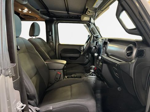 Used 2021 Jeep Wrangler Sport AWD/4WD image 26