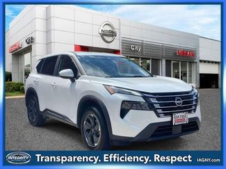 Used 2024 Nissan Rogue SV AWD/4WD video 1