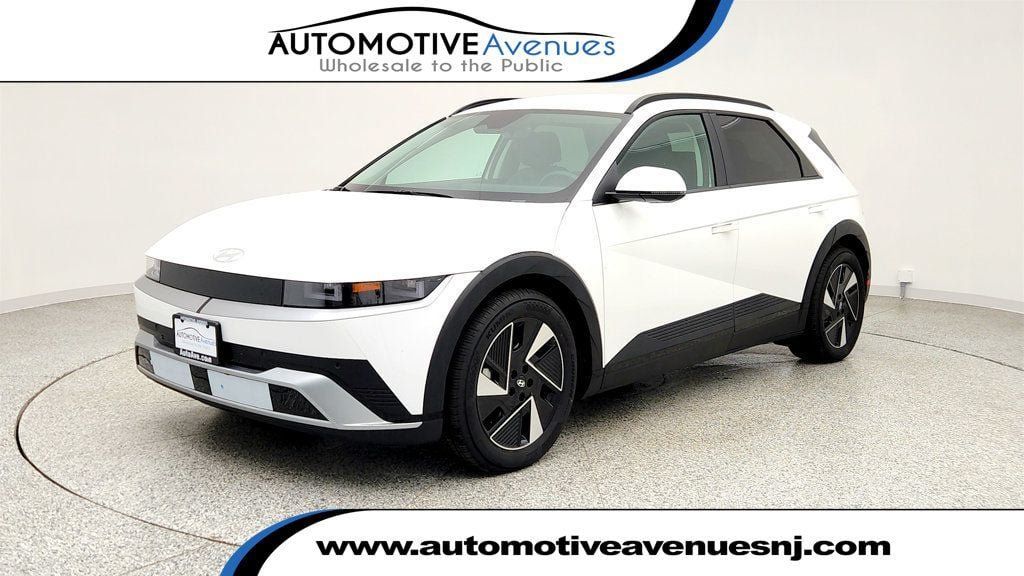 Used 2025 Hyundai Ioniq 5 SEL RWD image 1