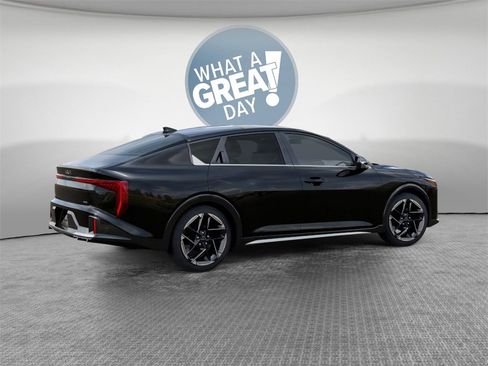 New 2026 Kia K4 GT-Line image 6