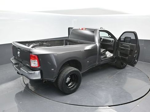 Used 2024 RAM 3500 Tradesman w/ Chrome Appearance Group AWD/4WD image 27