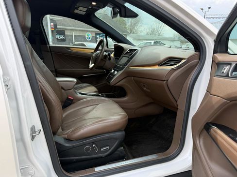 Used 2016 Lincoln MKC Reserve AWD/4WD image 9