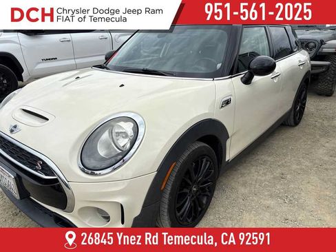 Used 2017 MINI Cooper Clubman S FWD image 1