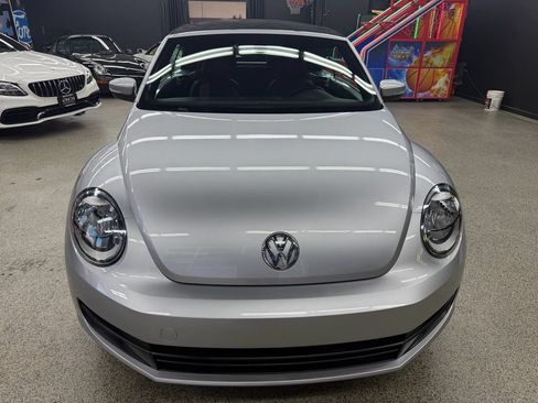 Used 2016 Volkswagen Beetle 1.8T S FWD image 8