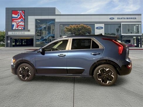 Used 2025 Kia Niro Wave image 6