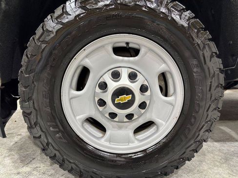Used 2019 Chevrolet Silverado 2500 W/T AWD/4WD image 26