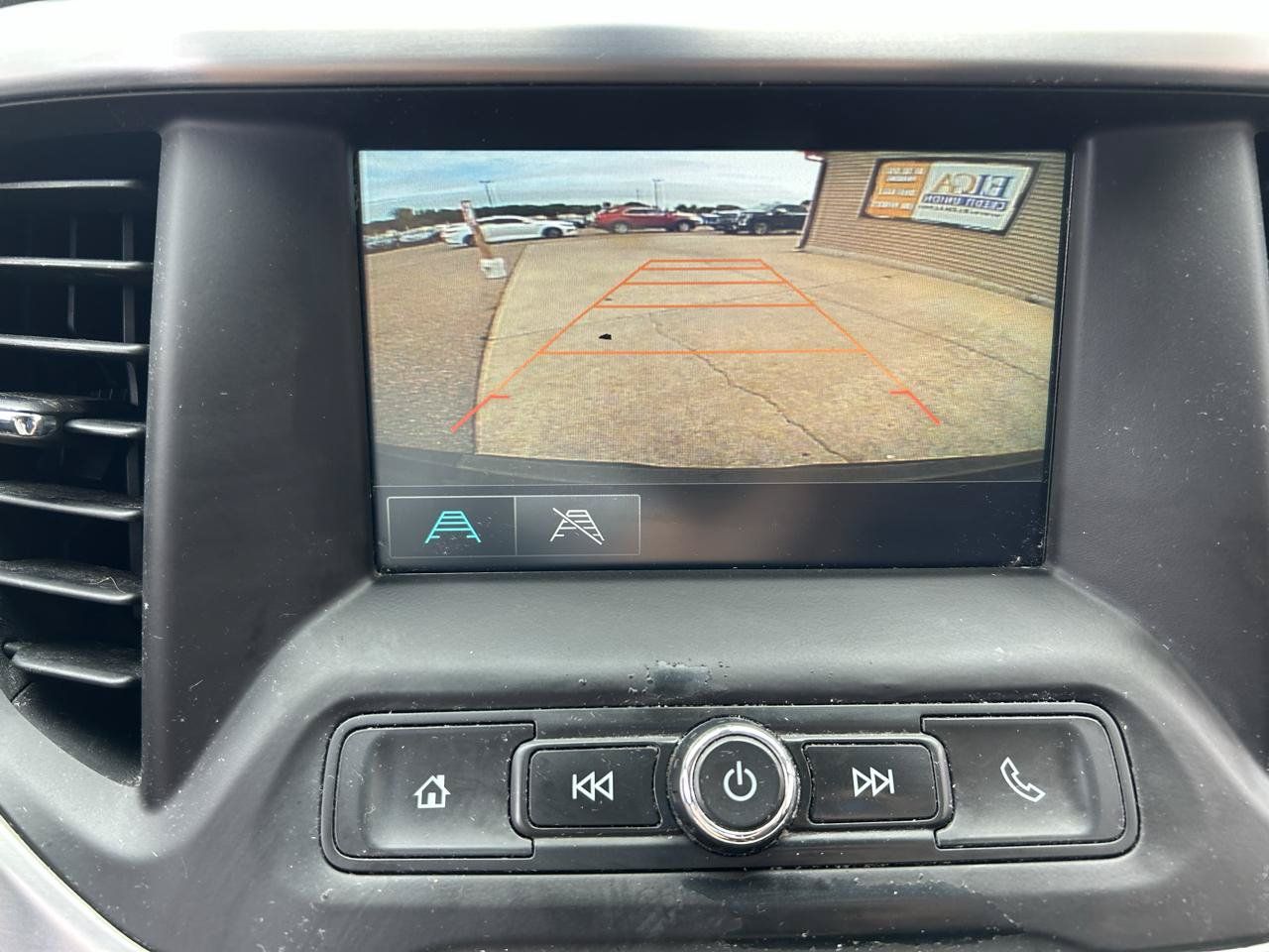 Used 2017 GMC Acadia SLE FWD image 24