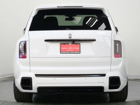 Used 2025 Rolls-Royce Cullinan Black Badge AWD/4WD image 8