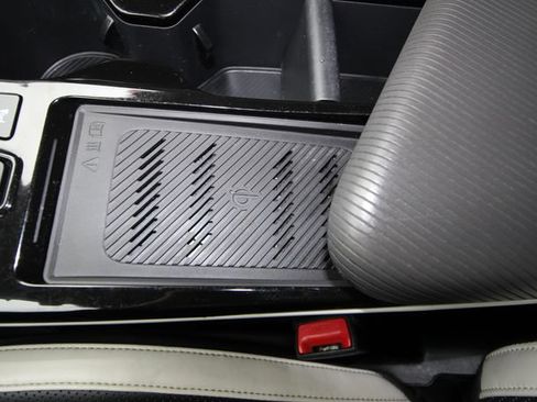 Used 2022 Kia EV6 GT-Line RWD image 25