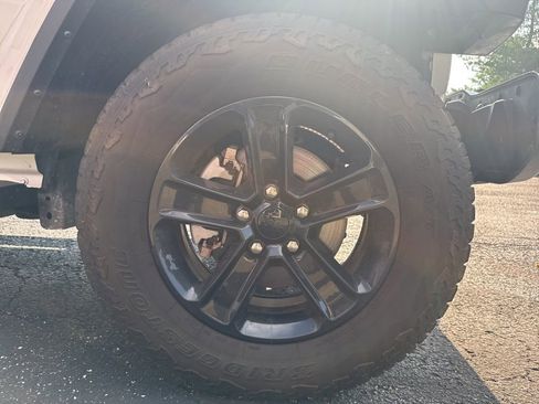 Used 2023 Jeep Wrangler Altitude image 22