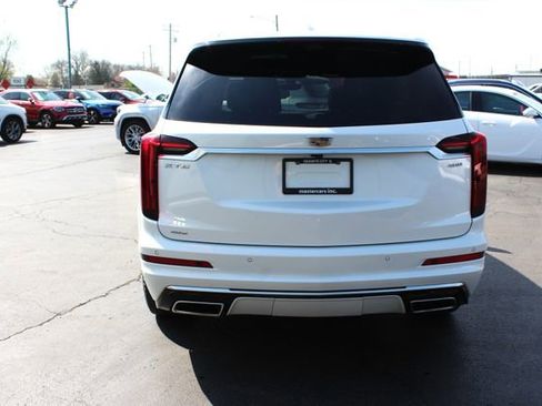 Used 2021 Cadillac XT6 Premium Luxury image 8