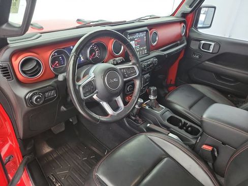 Used 2021 Jeep Wrangler Unlimited Rubicon w/ Dual Top Group AWD/4WD image 17