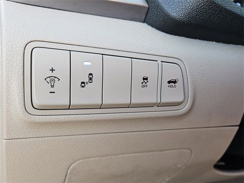 Used 2017 Hyundai Tucson Sport w/ Cargo Package image 33