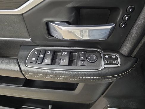 Used 2024 RAM 3500 Laramie w/ Night Edition image 29