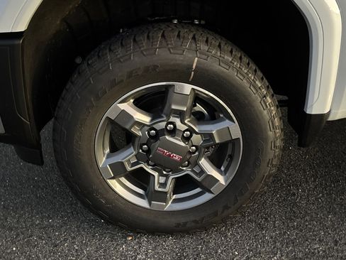 New 2026 GMC Sierra 2500 SLT w/ SLT Premium Package image 38