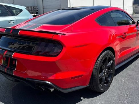 Used 2018 Ford Mustang GT w/ Black Accent Pkg RWD image 5