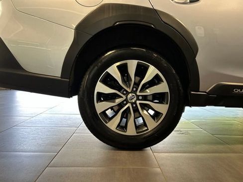 Used 2023 Subaru Outback Limited AWD/4WD image 42