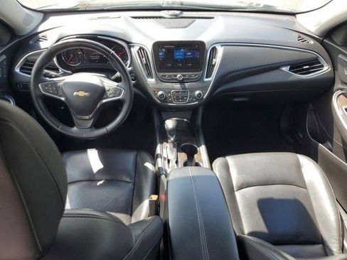 Used 2024 Chevrolet Malibu LT FWD image 13