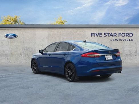 Used 2018 Ford Fusion SE w/ Equipment Group 201A FWD image 6