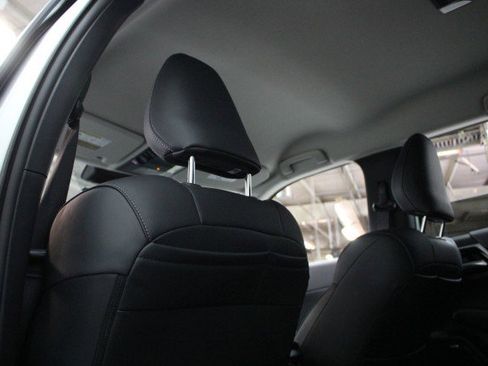 New 2026 Mitsubishi Outlander SE image 23