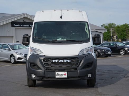 Used 2024 RAM ProMaster 2500 w/ Convenience Group FWD image 8