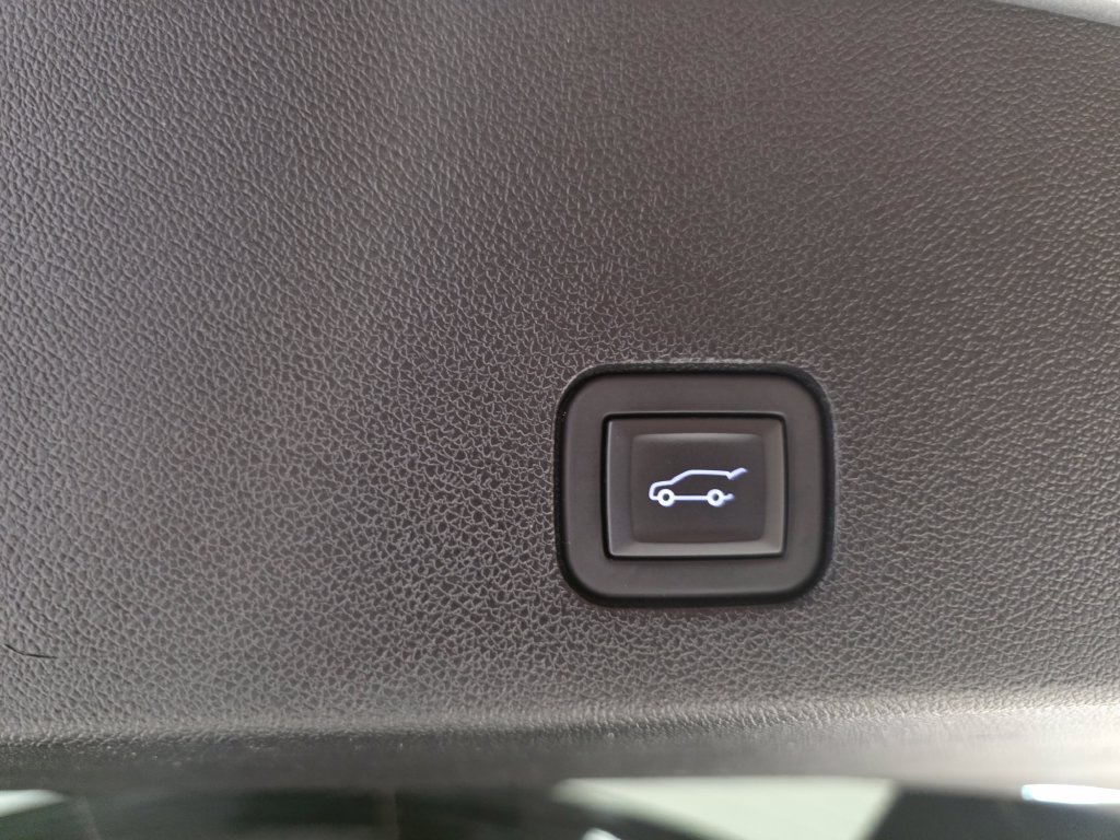 Used 2023 Cadillac XT6 Premium Luxury FWD image 10