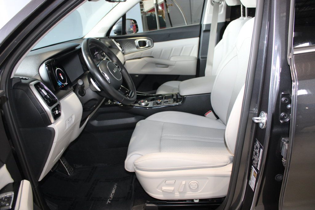 Used 2023 Kia Sorento SX Prestige AWD/4WD image 8