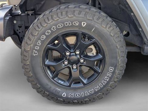 Used 2023 Jeep Wrangler Willys image 24