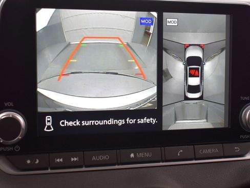 New 2025 Nissan Sentra SR w/ SR Premium Package image 11