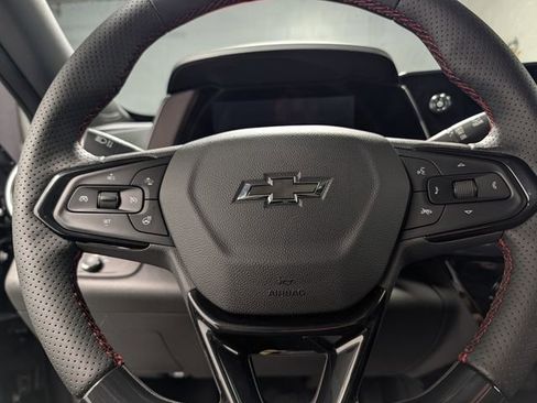 New 2026 Chevrolet Trax RS w/ Sunroof Package image 20