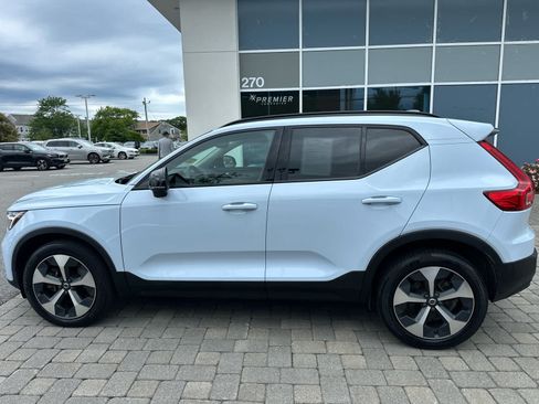 Used 2024 Volvo XC40 B5 Core w/ Protection Package Premier AWD/4WD image 5