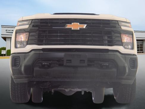 Used 2025 Chevrolet Silverado 2500 W/T AWD/4WD image 4