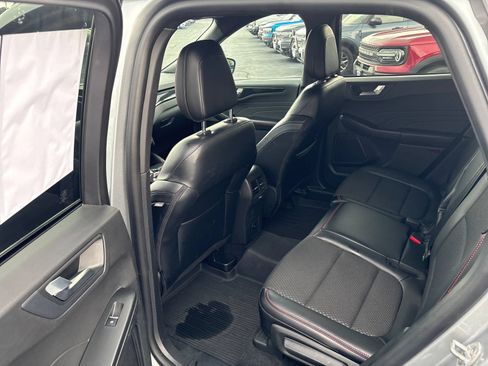 Used 2023 Ford Escape ST-Line w/ Tech Pack #1 AWD/4WD image 15