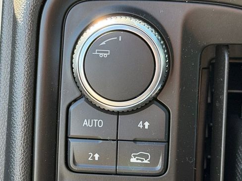 Used 2023 GMC Sierra 1500 Pro w/ Pro Value Package AWD/4WD image 16