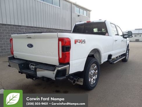 New 2026 Ford F250 Lariat w/ Chrome Package image 3