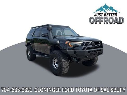Used 2021 Toyota 4Runner TRD Off-Road Premium w/ Moonroof Package AWD/4WD image 1