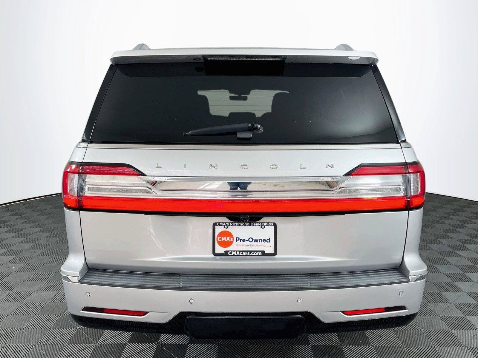Used 2018 Lincoln Navigator L Reserve w/ Technology Package AWD/4WD image 7