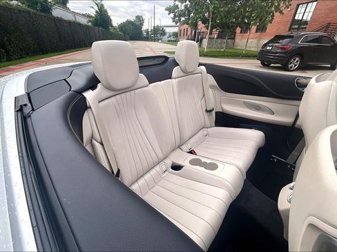 Used 2021 Mercedes-Benz E 450 4MATIC Cabriolet image 37