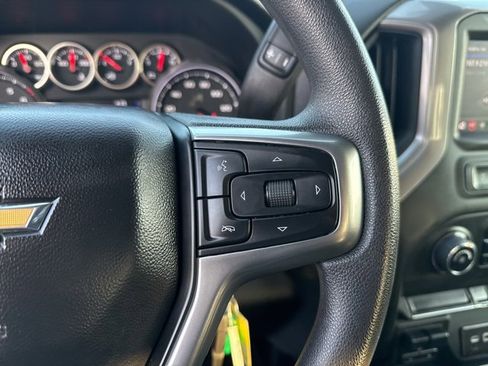 Used 2022 Chevrolet Silverado 2500 Custom w/ Custom Convenience Package image 30