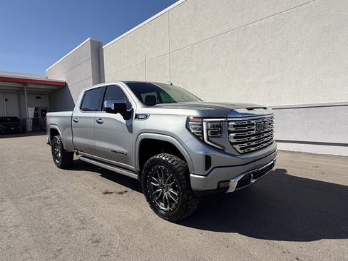 Used 2024 GMC Sierra 1500 Denali w/ Denali Reserve Package image 38