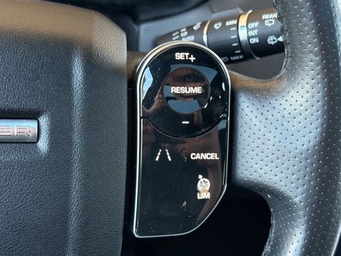 Used 2020 Land Rover Range Rover Sport HSE image 28