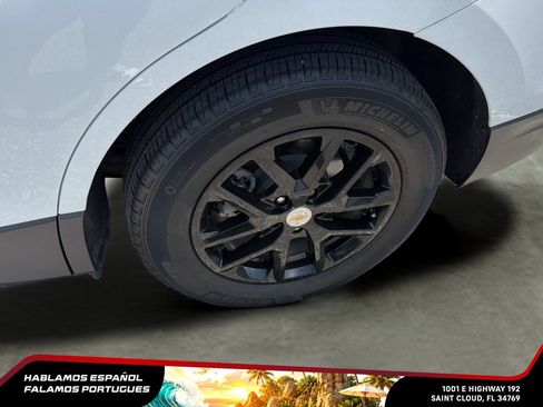 Used 2024 Chevrolet Equinox LT FWD image 32