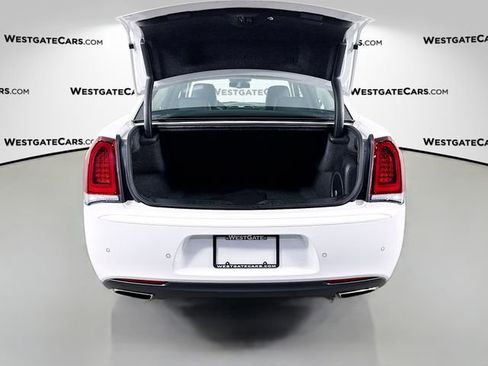 Used 2023 Chrysler 300 Touring L w/ Popular Equipment Group image 18