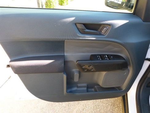 Used 2022 Ford Maverick XL image 32