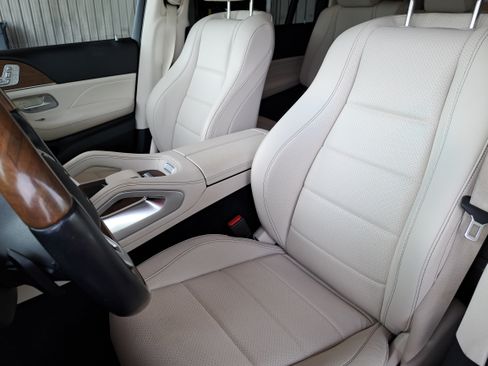 Used 2021 Mercedes-Benz GLS 450 4MATIC image 15
